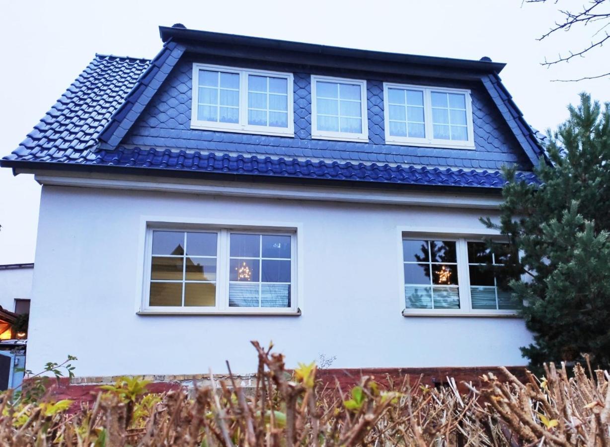 Ferienhaus Blaue Blume Mit 11 Kw Ladestation, Kamin, Terrasse, Eingezaeuntem Garten, Sauna, Wlan, Netflix, 2 Hunde Willkommen! Güntersberge Exterior foto